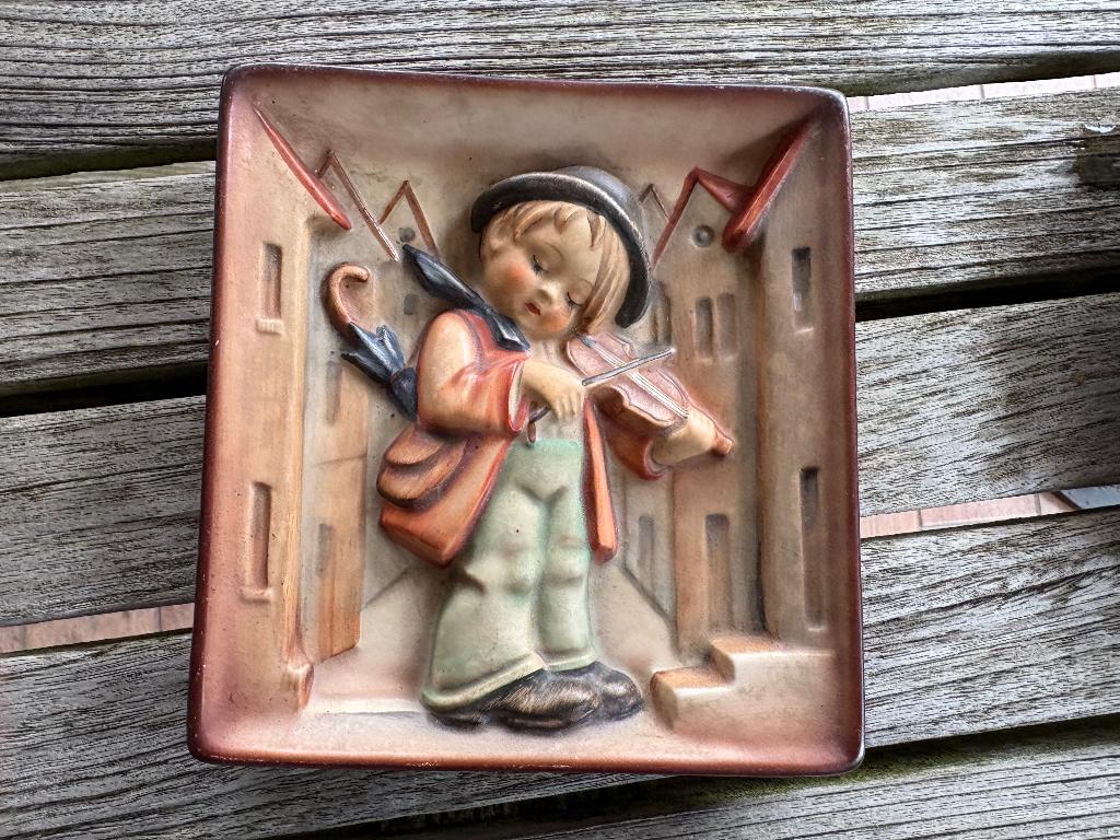 Hummel 93 Little Fiddler, plaque incisée M I Hummel 1938, Enlèvement, Comme neuf, Hummel