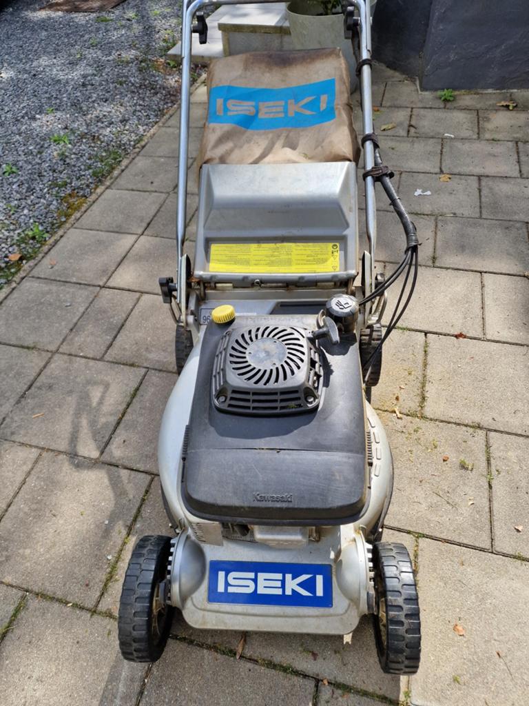 ISEKI grasmaaier, Ophalen
