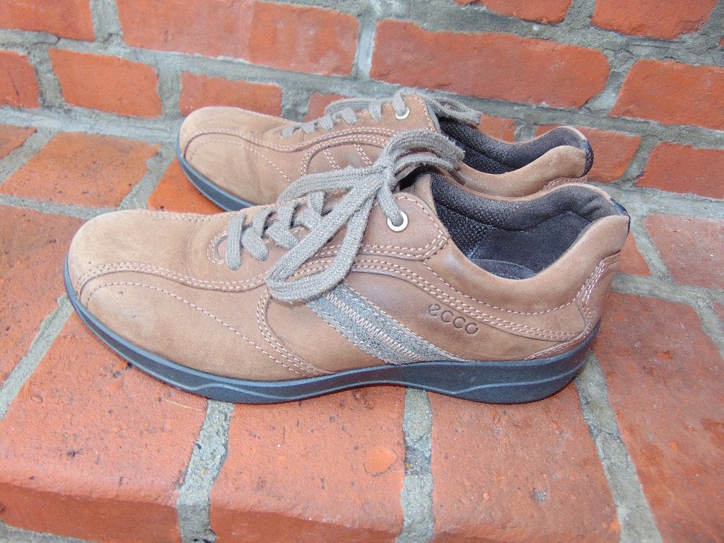 Schoenen Ecco in nette staat, Kleding | Heren, Schoenen, Bruin, Ophalen of Verzenden, Gedragen, Veterschoenen