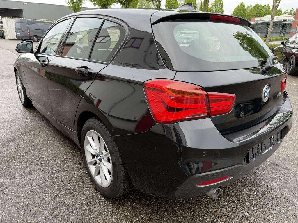 BMW 116 i ///M Pack Navi/Bluetooth/PDC/OHB BMW, Auto's, BMW, 1 Reeks, Gebruikt, Alcantara, Zwart