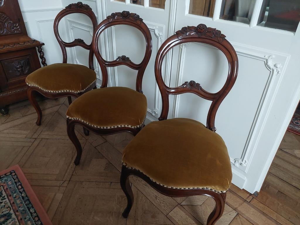 3 mahoniehouten stoelen