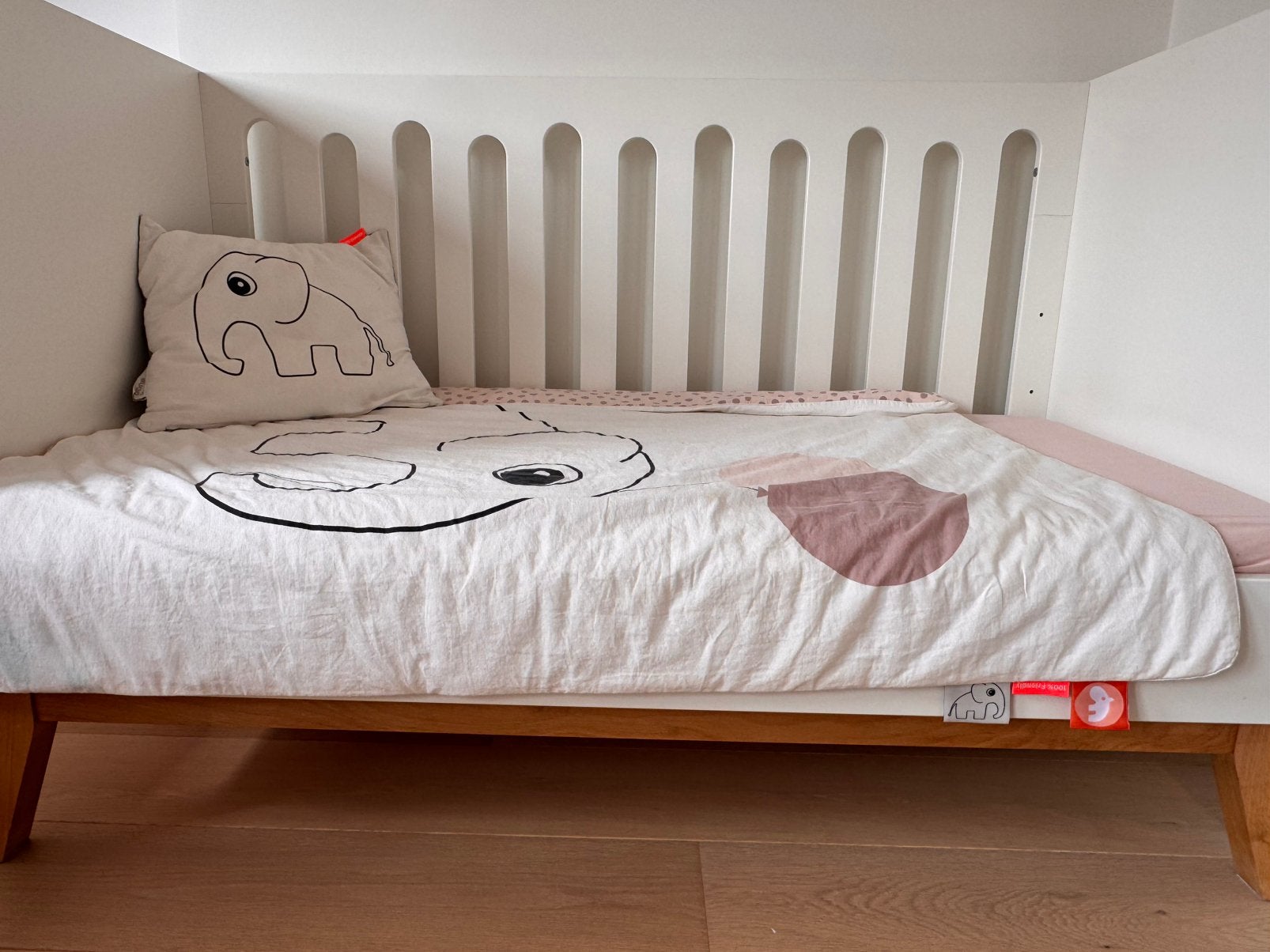 Meegroeibed Quax trendy white 70x140 incl aerosleepmatras, Ophalen, Zo goed als nieuw, Lattenbodem