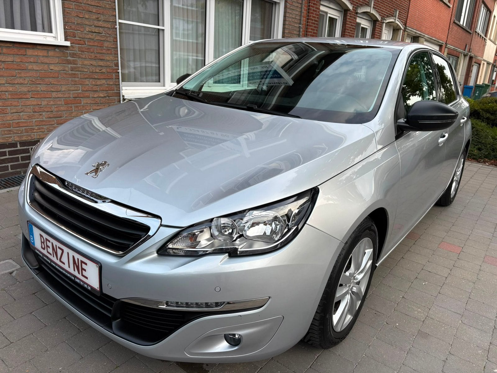 Peugeot 308 1.2i! Nieuwstaat* Airco* Navi* Camera* Garantie!, Auto's, Voorwielaandrijving, Testrit aan huis, Stof, 1199 cc