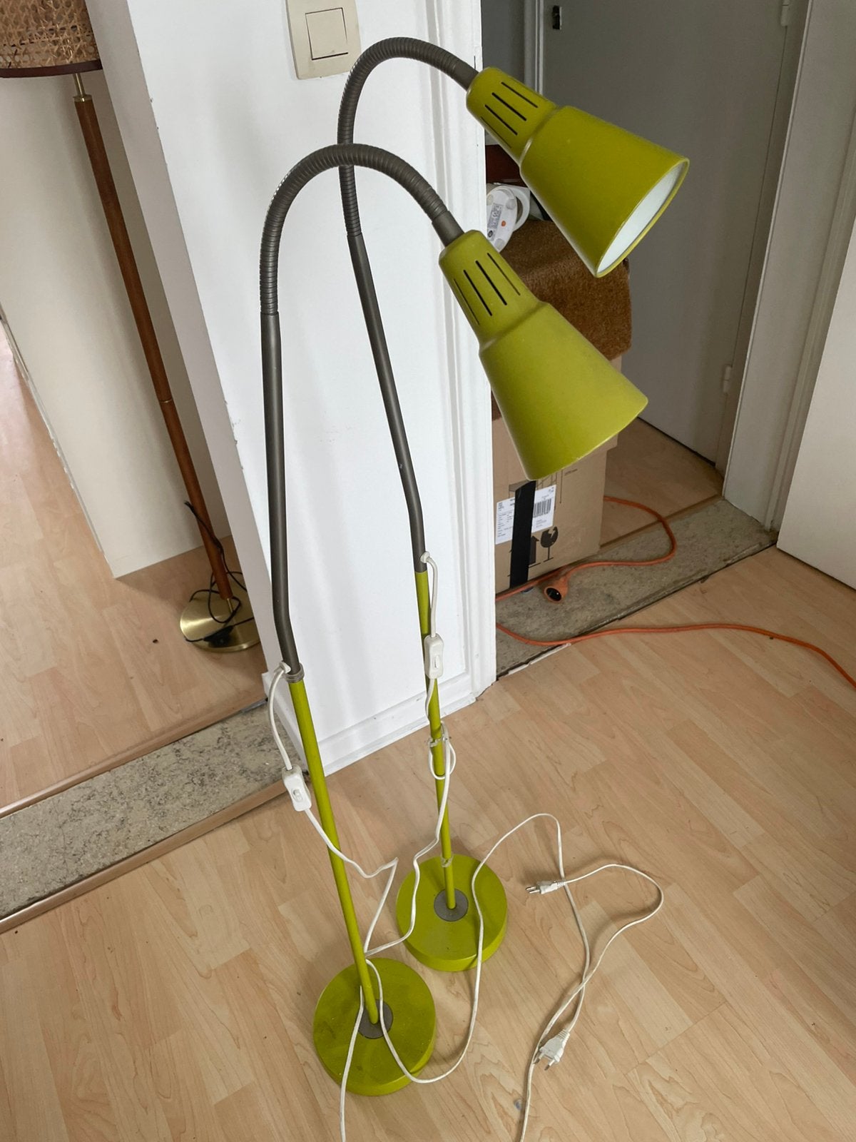 2 staande lampen, Huis en Inrichting, Ophalen, Zo goed als nieuw, IKEA