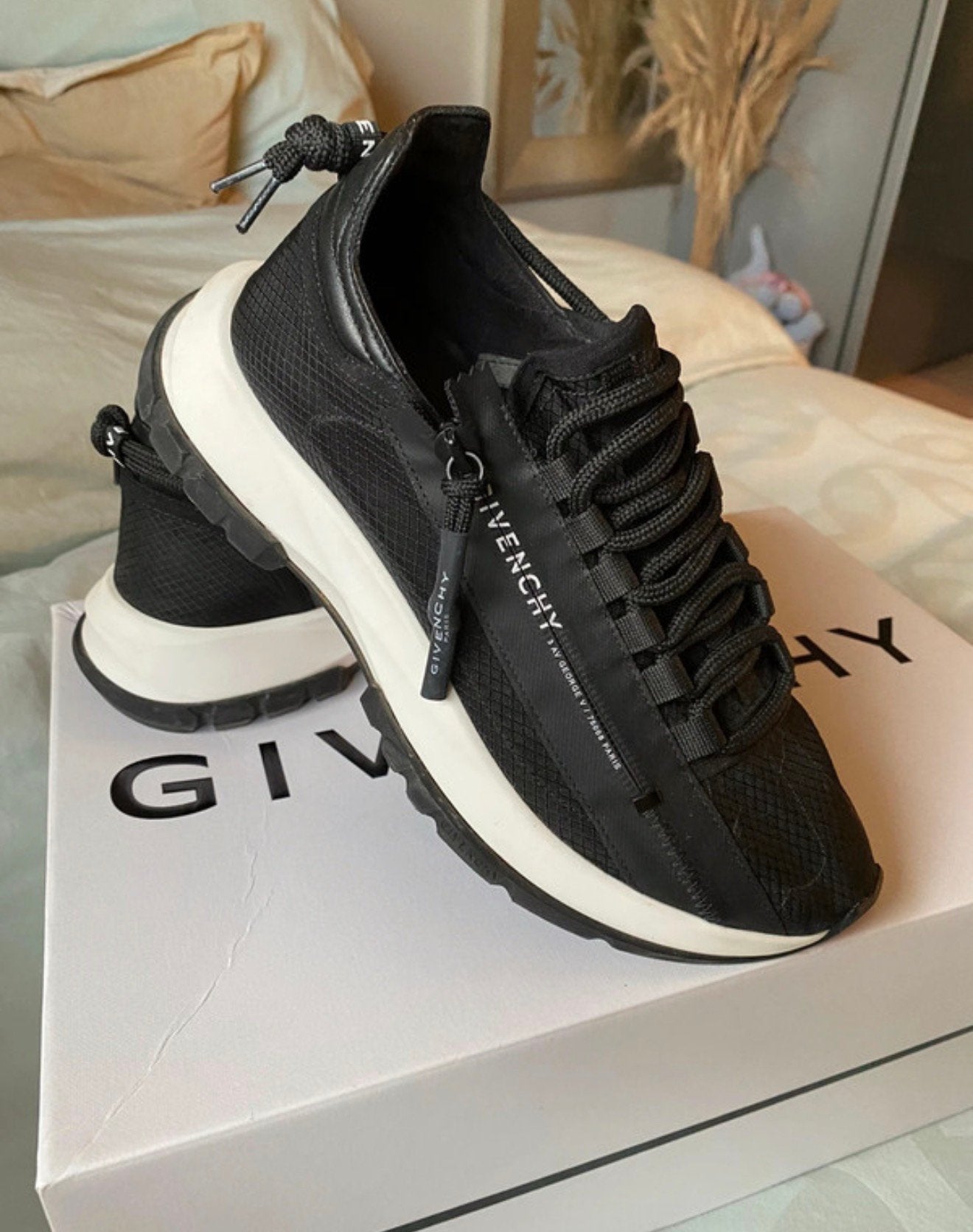 Givenchy Spectre Low Runner Zip Sneaker Mesh (dames), Kleding | Dames, Schoenen, Ophalen of Verzenden, Zo goed als nieuw