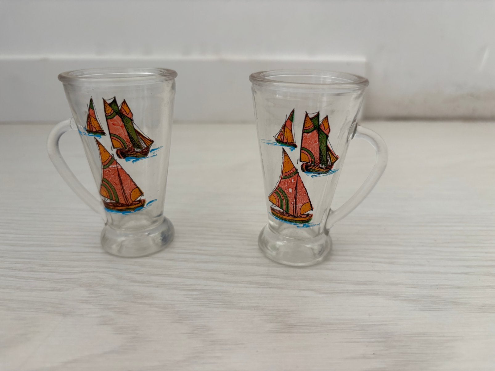 Verres, figurines, vases, Enlèvement, Utilisé, Autres types