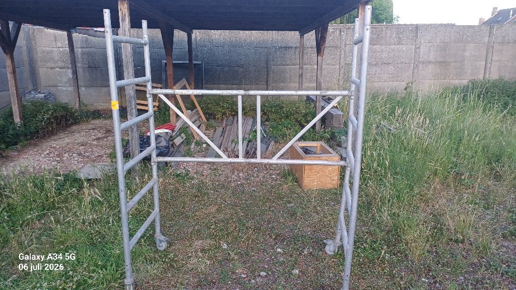 Rolstelling Altrex met werk, Doe-het-zelf en Bouw, Steigers, Ophalen, Gebruikt, Rolsteiger of Kamersteiger, 2 tot 5 meter