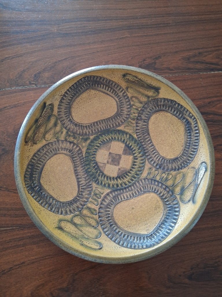 Plat en céramique vintage signé 1970, Antiquités & Art, Envoi
