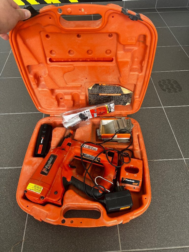 Paslode mini Brad IM50, Doe-het-zelf en Bouw, Ophalen, Zo goed als nieuw, Tacker/nietmachine, Overige merken