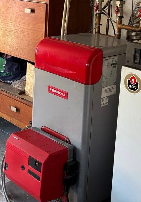 Ferroli B10 stookolieketel met brander, Doe-het-zelf en Bouw, Ophalen, Gebruikt