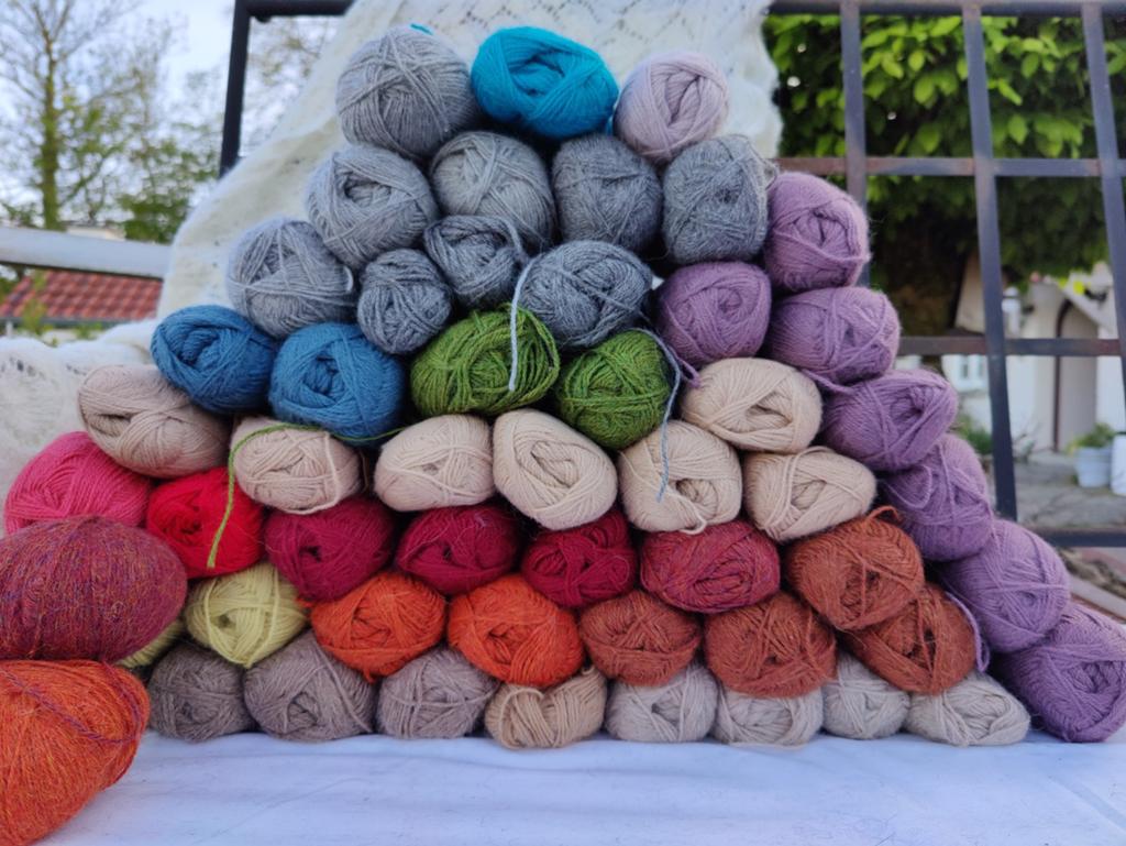 Drops Alpaca 2370 gr Ruim 47x50 gr 7849m 100% Alpaca nld 3,5, Ophalen of Verzenden