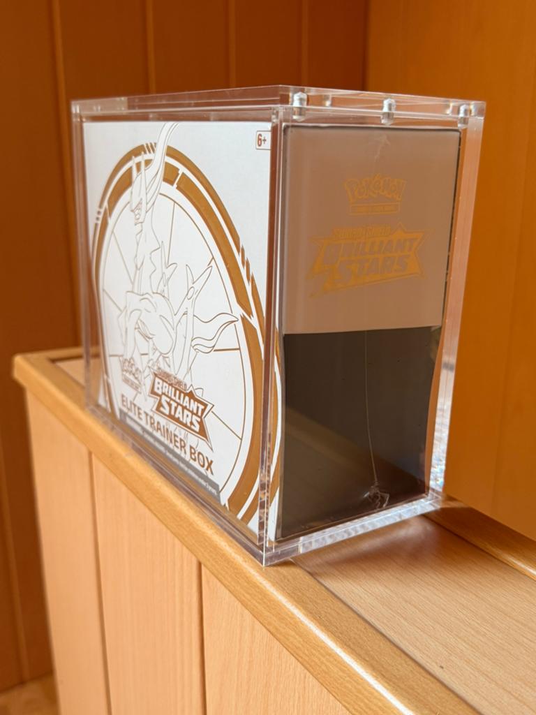 Verschillende pokemon sealed producten, Doe-het-zelf en Bouw, Glas en Ramen, Zo goed als nieuw, Ophalen of Verzenden