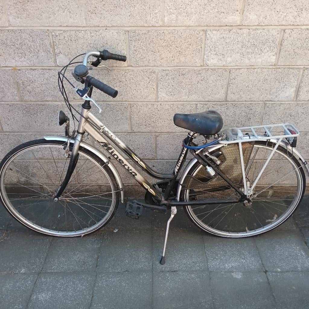 Vélo dame MINERVA, Vélos & Vélomoteurs, Vélos | Femmes | Vélos pour femme, Autres marques, Vitesses, Frein à tambour, Comme neuf