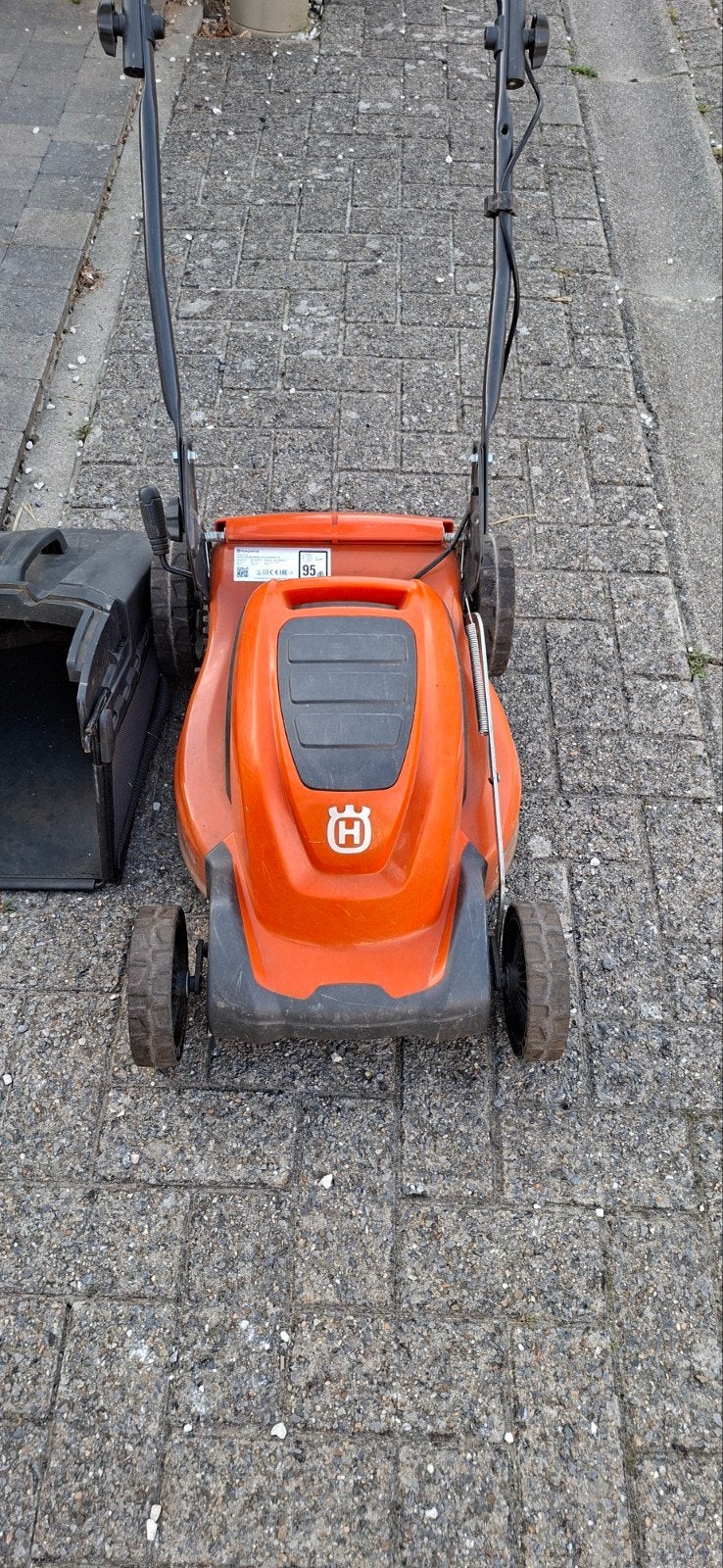 Elektrisch grasmachine Husqvarna LC141C
Dit is een Husqvarna, Comme neuf, Enlèvement, Bac de ramassage, Tondeuses à gazon électriques