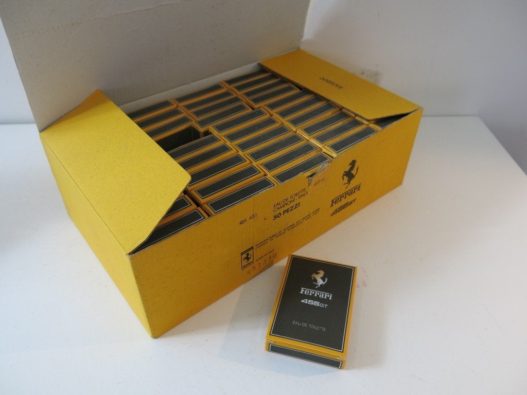 Parfum staaltje miniature  vintage Ferrari 456, Verzamelen, Ophalen of Verzenden, Nieuw