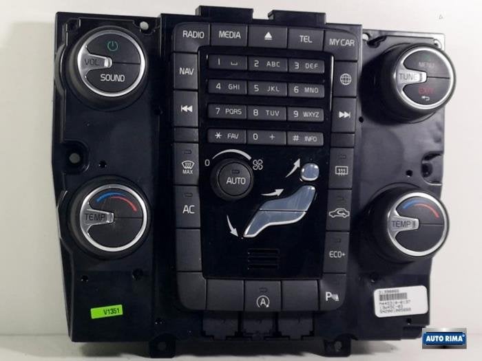 Kachel Bedieningspaneel van een Volvo V60, Gebruikt, -, -, Ophalen of Verzenden