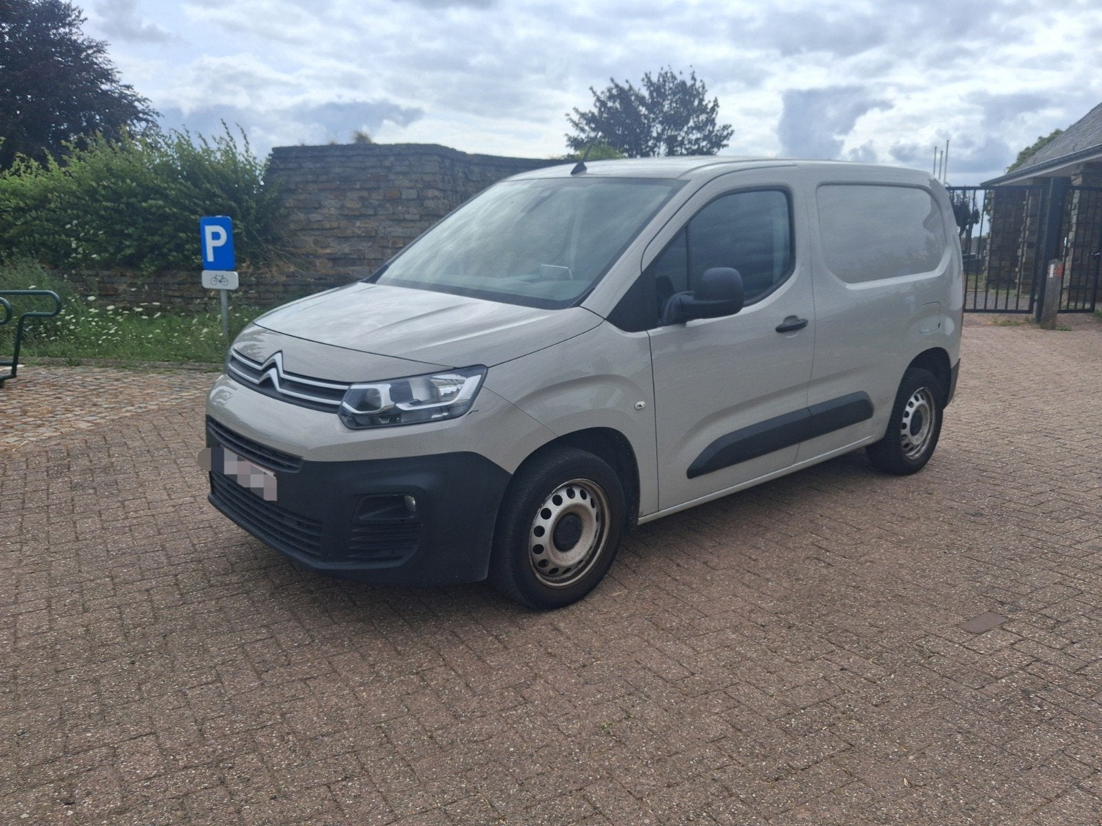 Citroën berlingo 1.6 hdi, Autos, Camionnettes & Utilitaires, Euro 6, Particulier, 1600 cm³, Achat