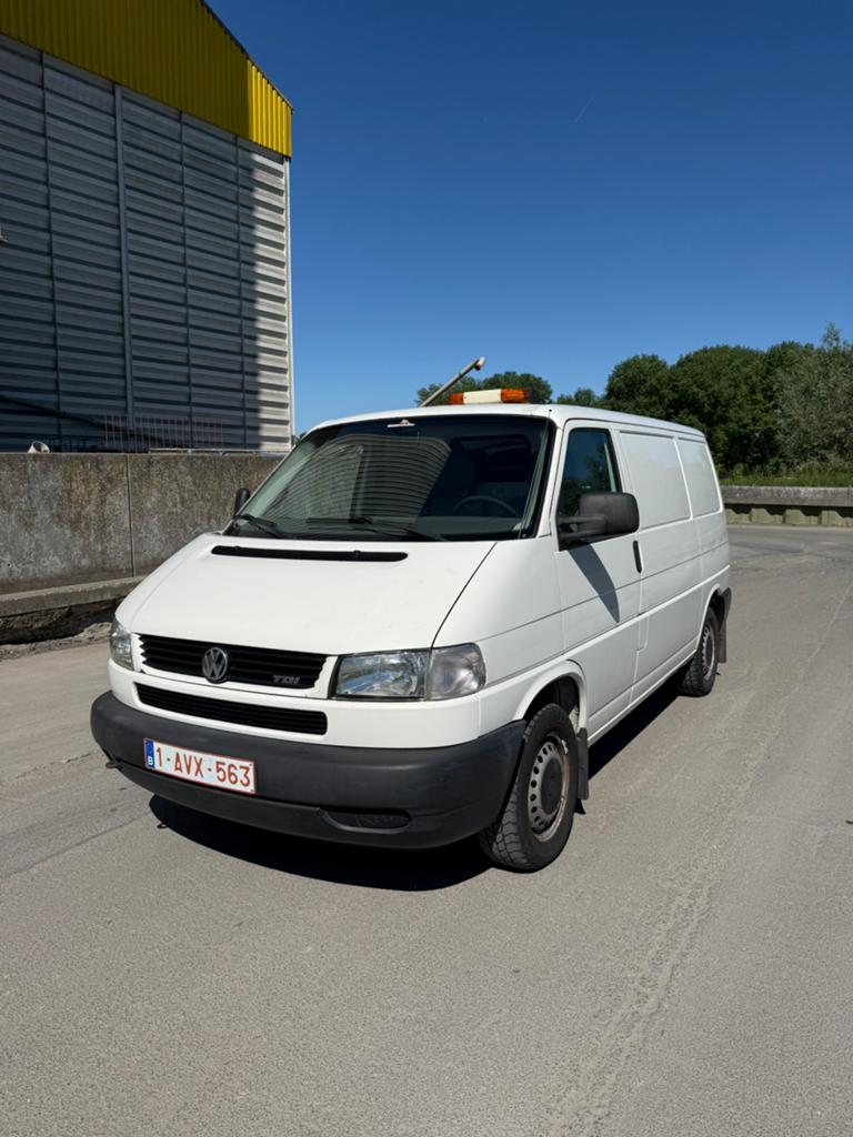 Volkswagen Transporter 2.5 tdi lichte vracht, 75 kW, Achat, 2500 cm³, 3 places