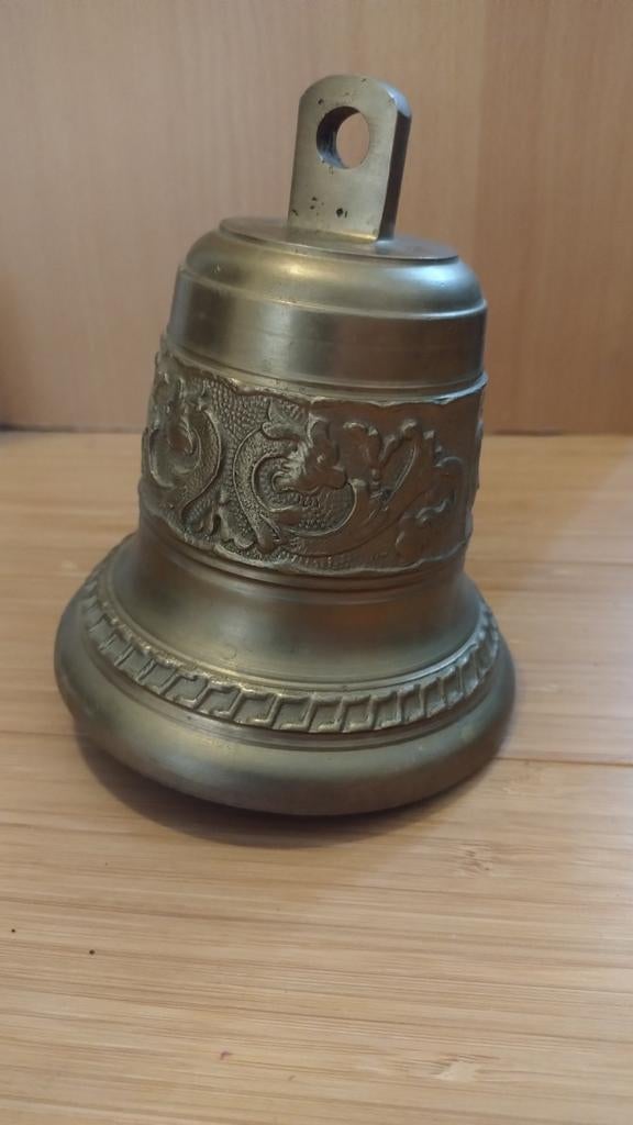 Cloche, Enlèvement
