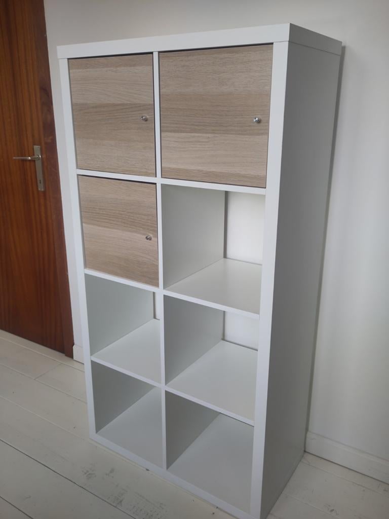 Kallax Ikea vakkenkast inclusief 3 inzetstukken met deurtjes, Huis en Inrichting, Kasten | Boekenkasten, Ophalen, Met deur(en)