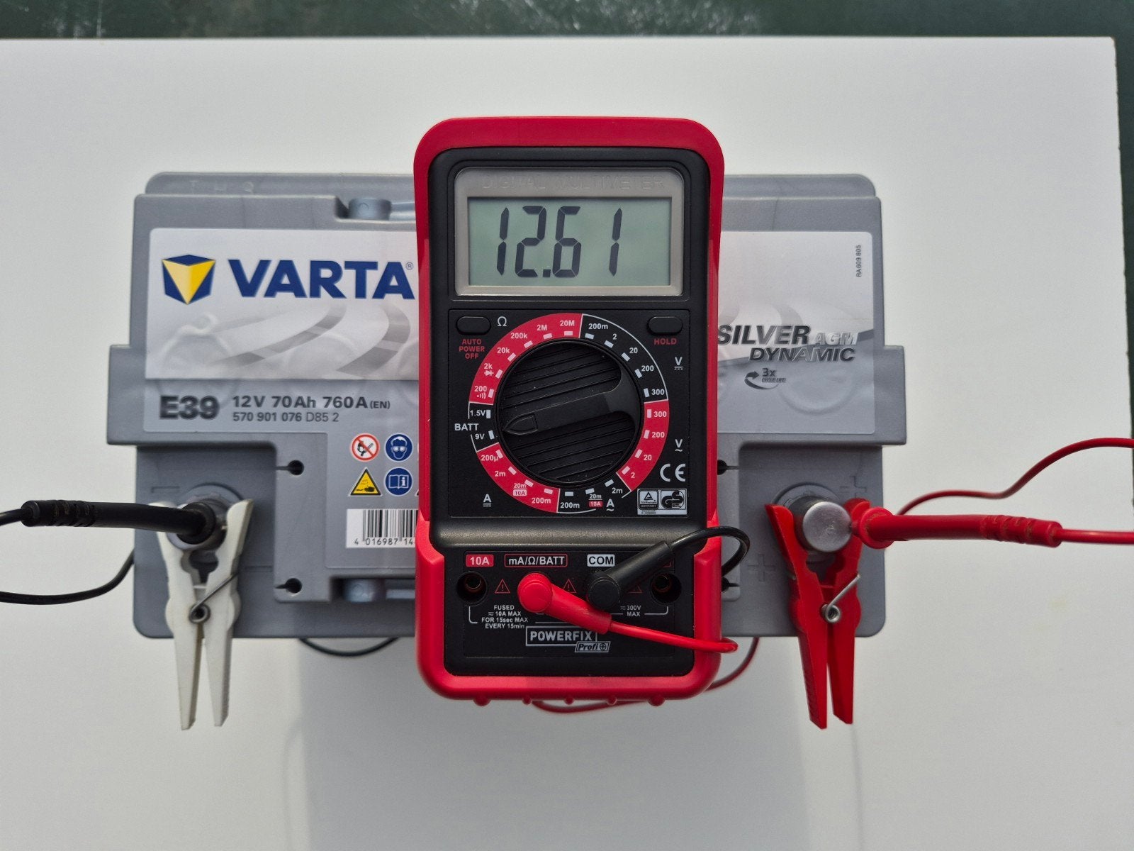 batterie varta E39 12v 70AH 760A AGM start stop silver Dynam