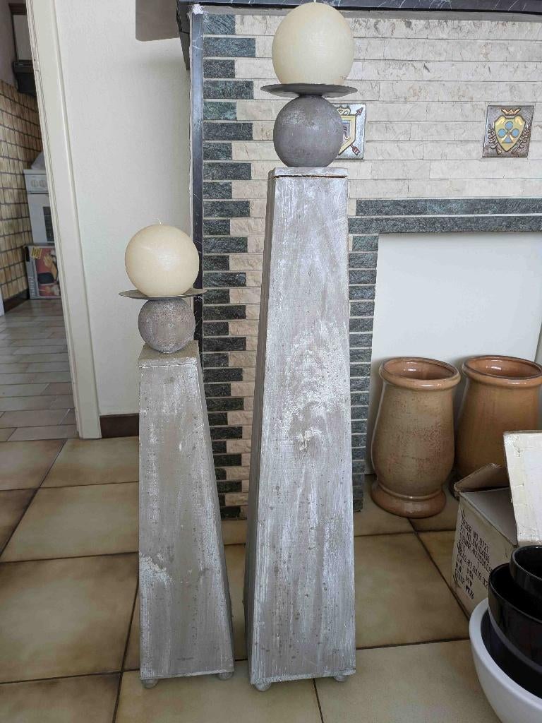 2 houten kandelaars, Ophalen