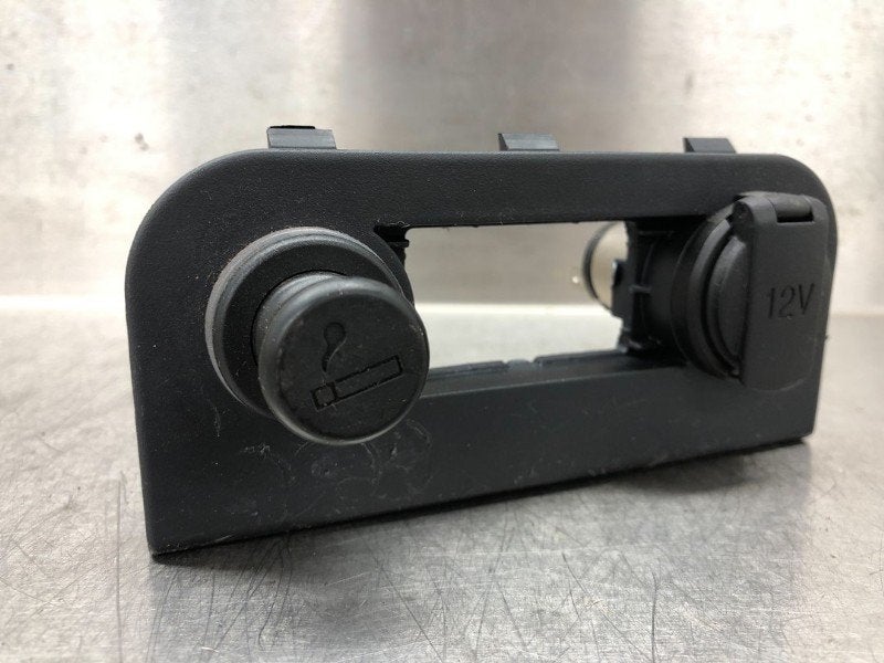 12 VOLT AANSLUITING Kia Rio III (UB) (|84762W051|), Gebruikt, Kia