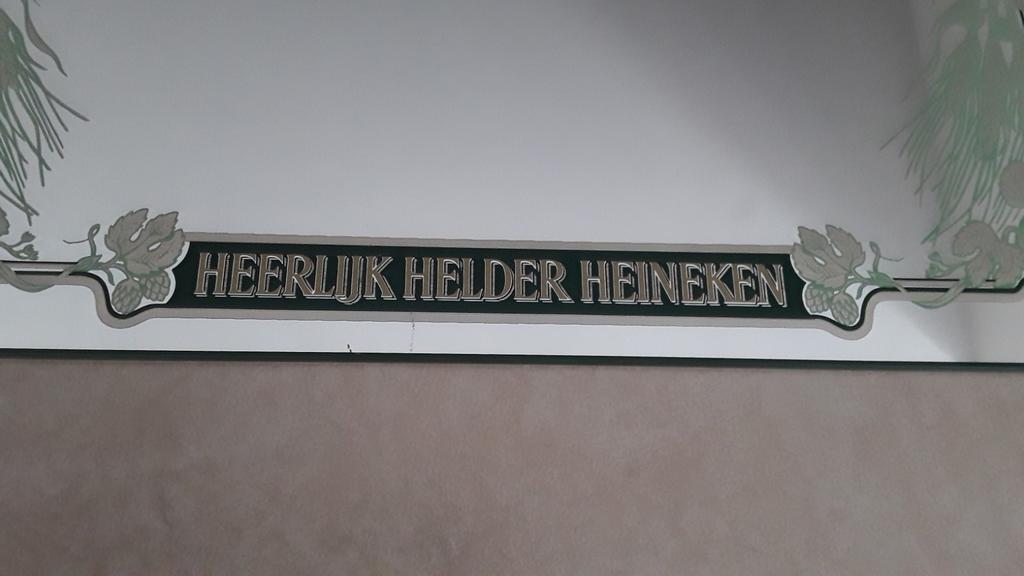Oude spiegel / Heerlijk Helder Heineken /gemerkt  Deknudt, Ophalen of Verzenden, Gebruikt, Overige typen, Heineken
