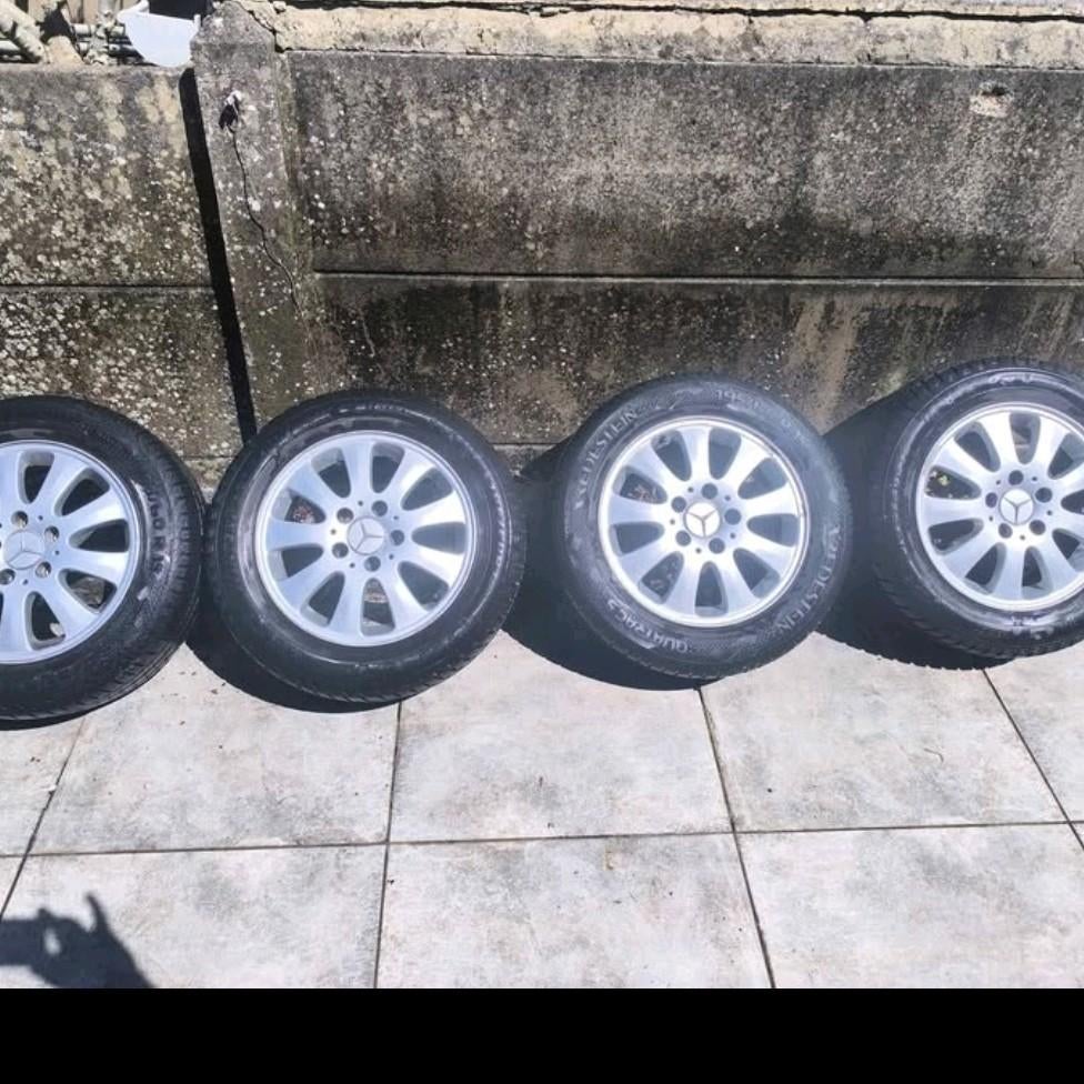4 jantes Mercedes d’origine 15” – 5x112, Autos : Pièces & Accessoires, Pneus & Jantes, Pneu(s), 15 pouces