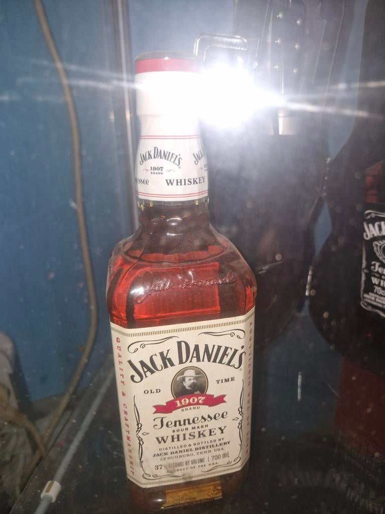 Jack Daniel's a vendre, Collections, Enlèvement ou Envoi