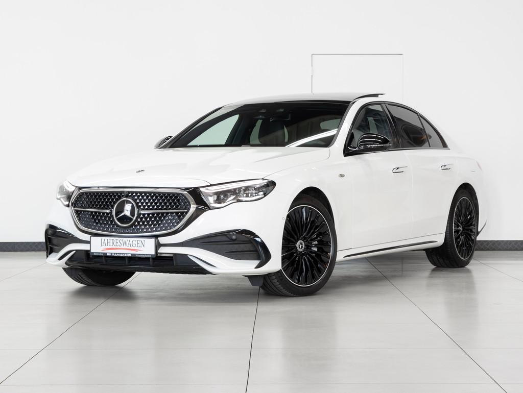 Mercedes-Benz E 300 e AMG Premium Plus Night 20" SUPERSCREEN, Auto's, Automaat, 4 deurs, Gebruikt, Zwart
