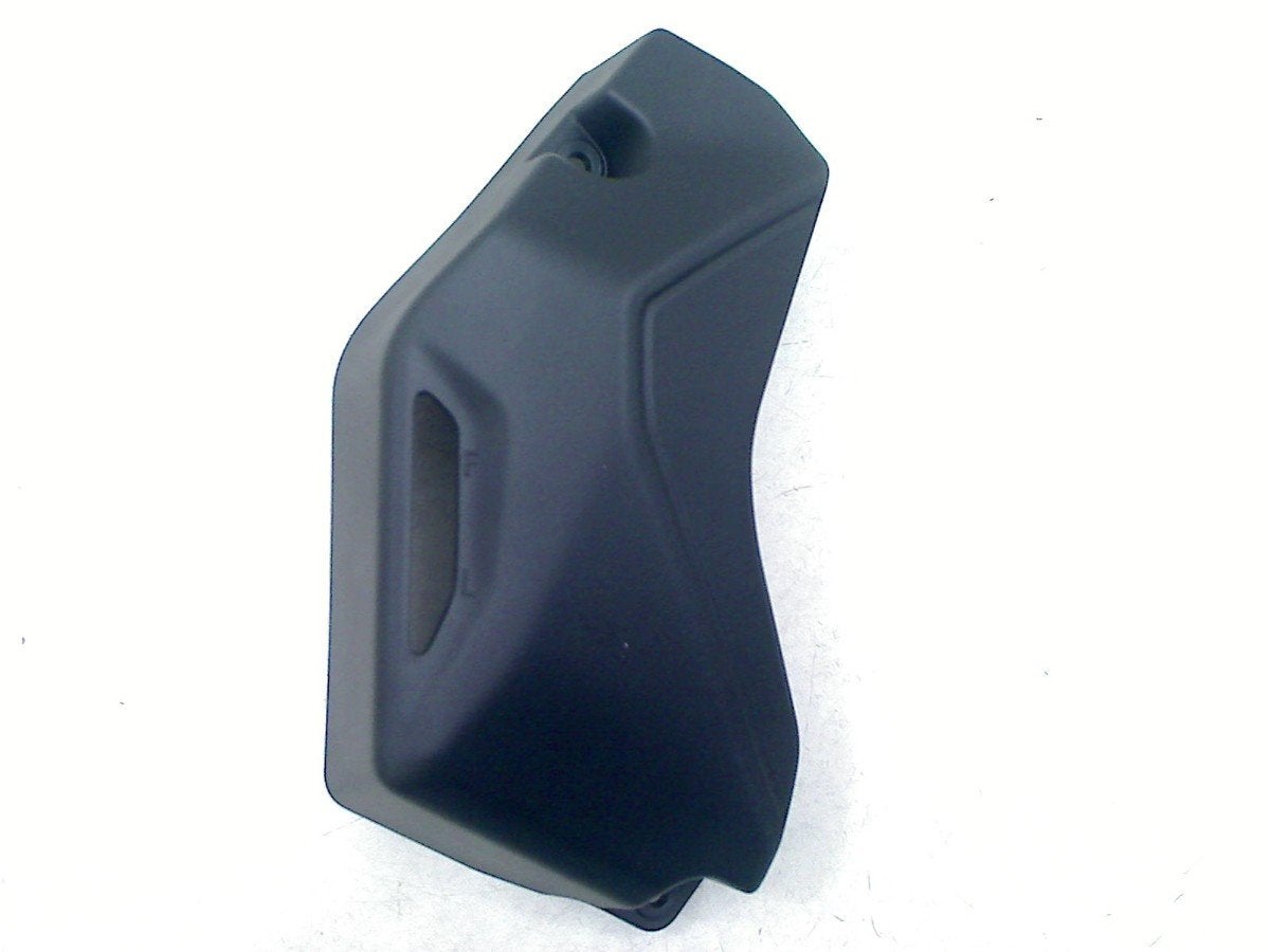CADRE DE COUVERTURE CADRE DROIT Suzuki GSX-8S (01-2023/-), Motos, Dhr. S. di Majo, Utilisé, Info@cama-motorparts.nl, P.J. Troelstraweg 8 8
3144 CX  MAASSLUIS, NL