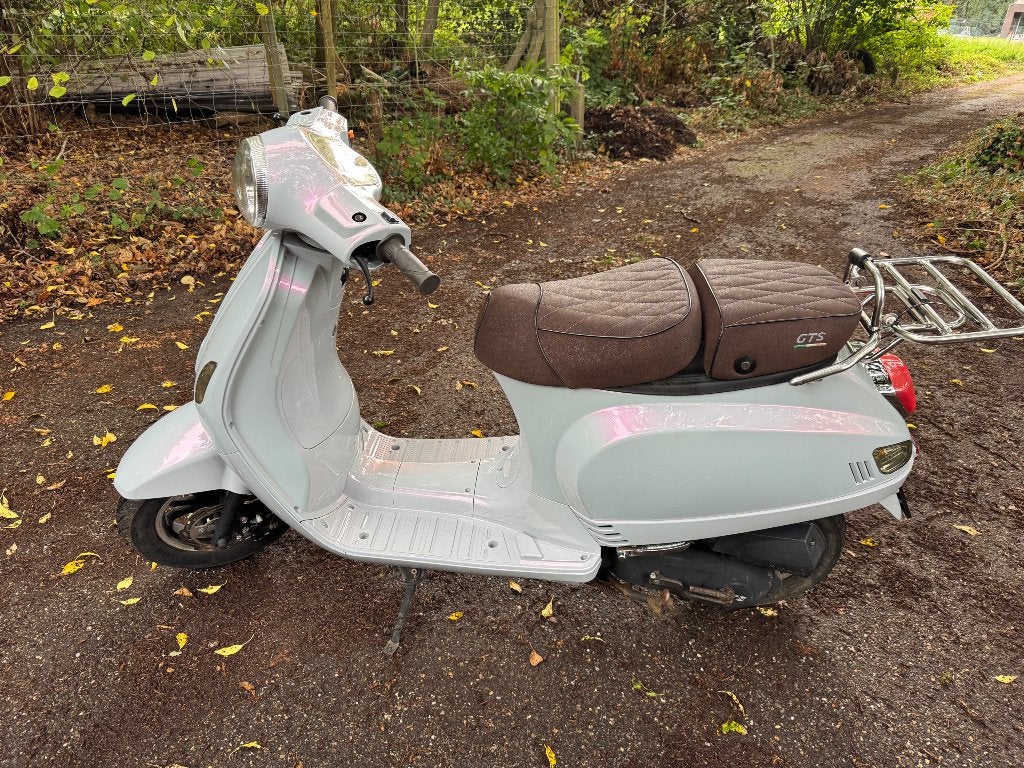 Nieuwstaat GTS Toscana a-klasse, Ophalen of Verzenden, Gebruikt