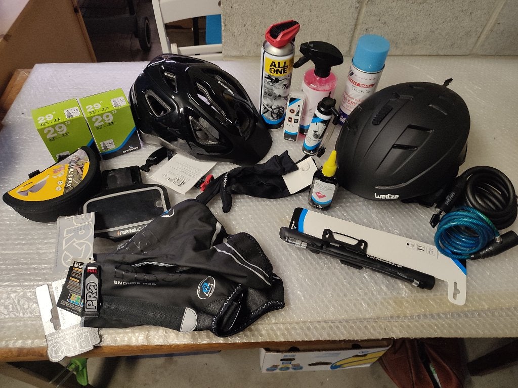 Complete set NIEUWE fietsaccessoires, Ophalen, M, Dames, Schoenen