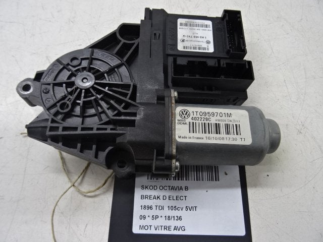 MOTOR RAAMMECHANIEK LINKS VOOR Skoda Octavia Combi (1Z5), Gebruikt, Skoda, Rue de l'Espoir 34 34
4030  GRIVEGNÉE, BE, Info@Collignon.be