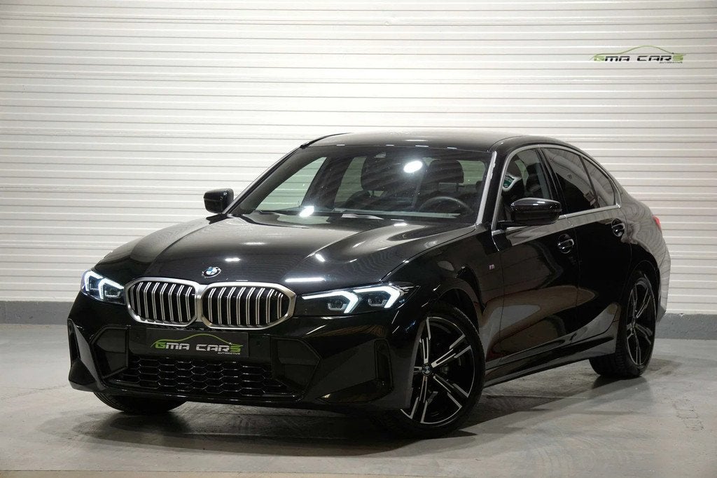 BMW 3 Serie 318 318iA M Pack Aut-Nav-Airco-Leder-PDC-Garanti, Auto's, BMW, Automaat, Gebruikt, Zwart, 4 cilinders