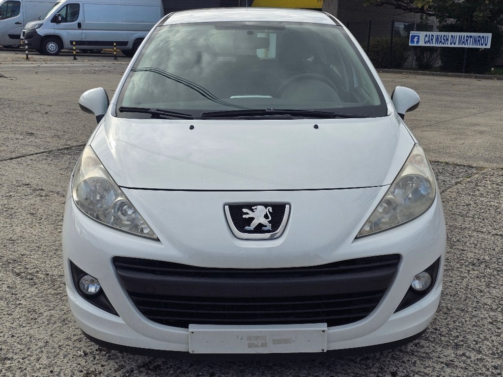 PEUGEOT 207 1.4 i 2014 / AIRCO / 138.000 KM / PRIX : 3.250 €, Autos, Euro 5, Achat, https://public.car-pass.be/vhr/575da541-536f-4add-928e-9897a9a50cd3