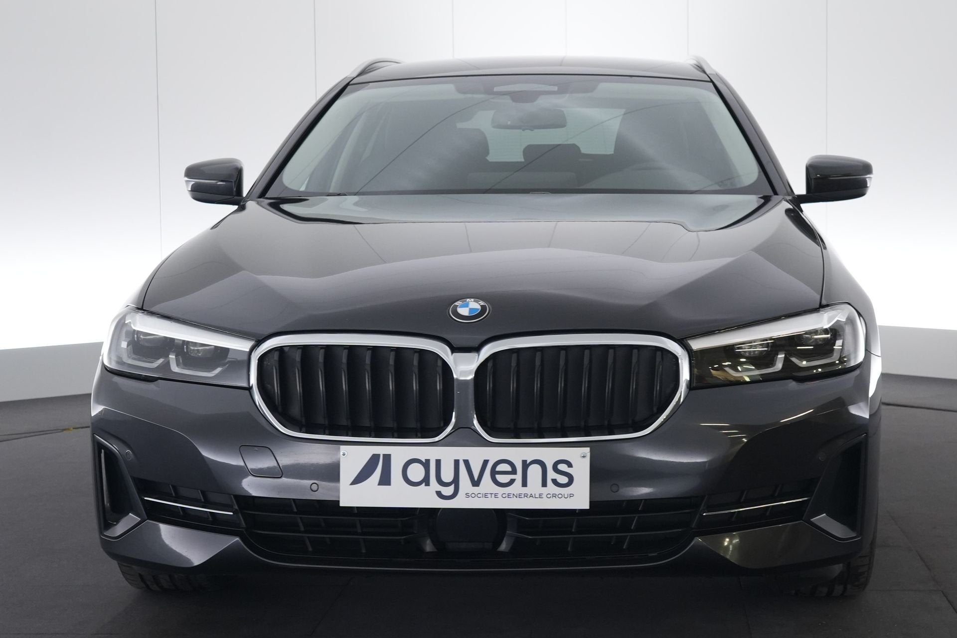 (1YUY401) BMW 5 SERIES TOURING, Autos, Argent ou Gris, Euro 6, Entreprise, Carnet d'entretien