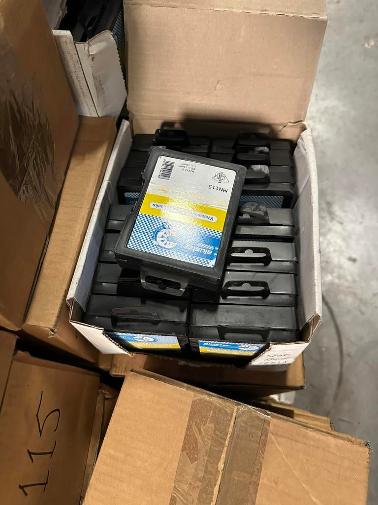 Lot 1200 kits antivol de roues (Wheel Locks) – 1000€, Neuf, Bluestar, -, -