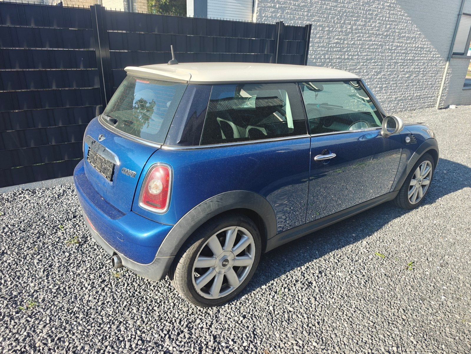 Mini Cooper 1.6 benzine, 1140 kg, Achat, Entreprise, Noir