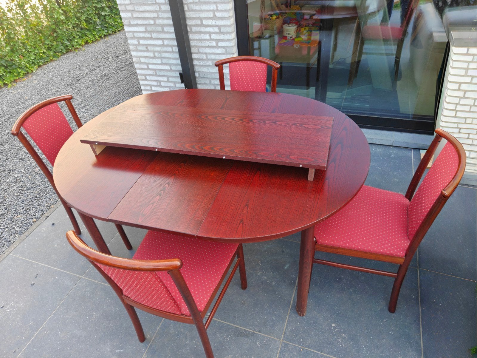 Mooie uitschuifbare eiken eettafel met bijpassende 4 stoelen, Ophalen