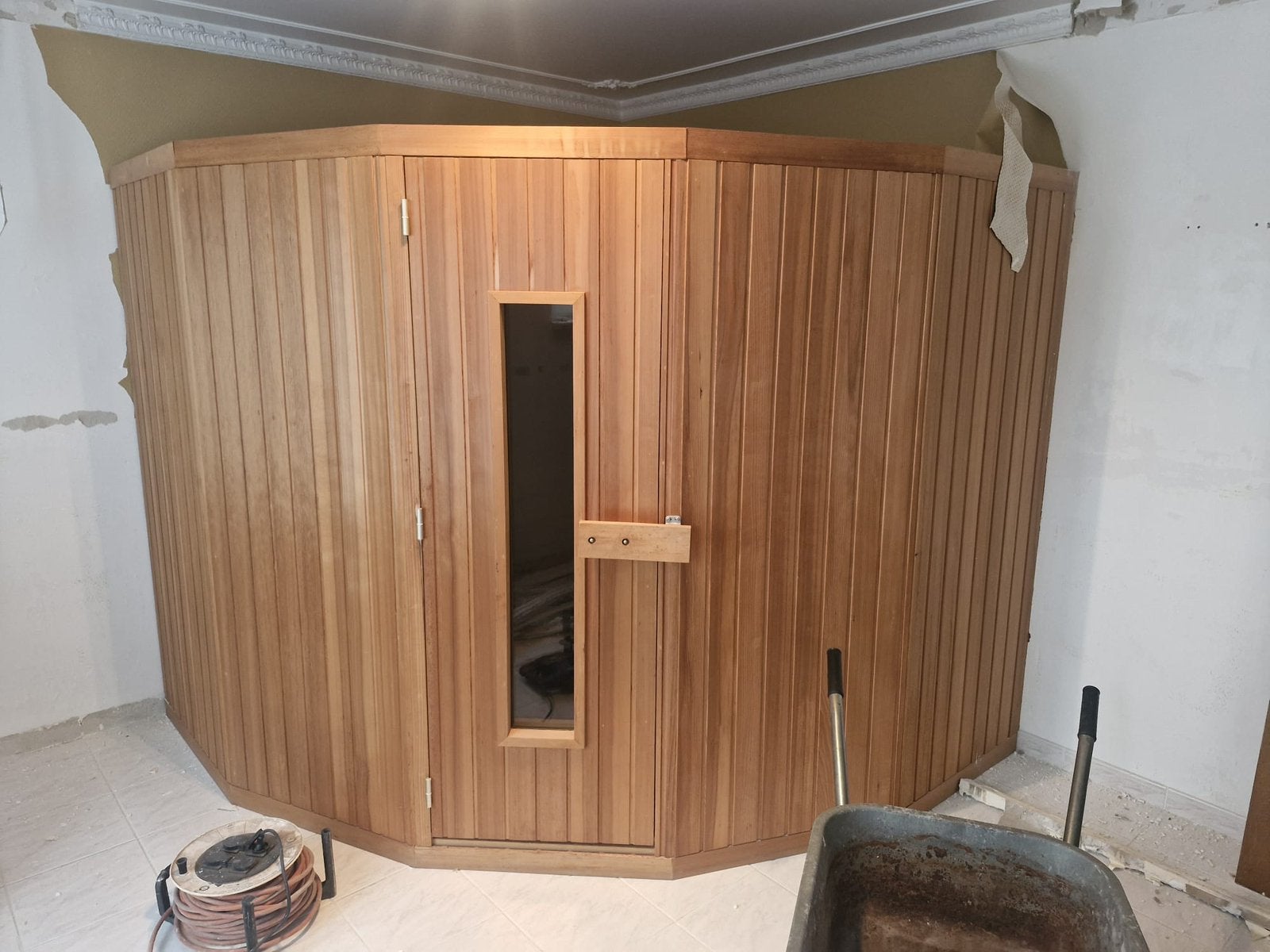 À VENDRE SAUNA INTÉRIEUR COMPLET, complètement démonté, Enlèvement, Comme neuf, Finlandais ou Traditionnel, Sauna complet