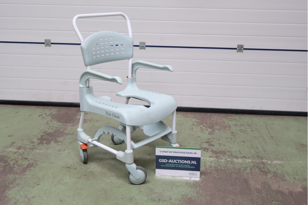 verrijdbare Etac Clean douche- en toiletstoel, Diversen, Ophalen of Verzenden, Niet ingevuld, Niet ingevuld, Niet ingevuld
