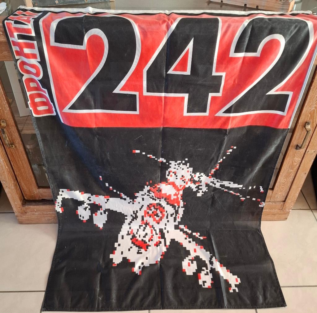 ORIGINELE FRONT 242 FLAG !!!, Enlèvement ou Envoi, Utilisé