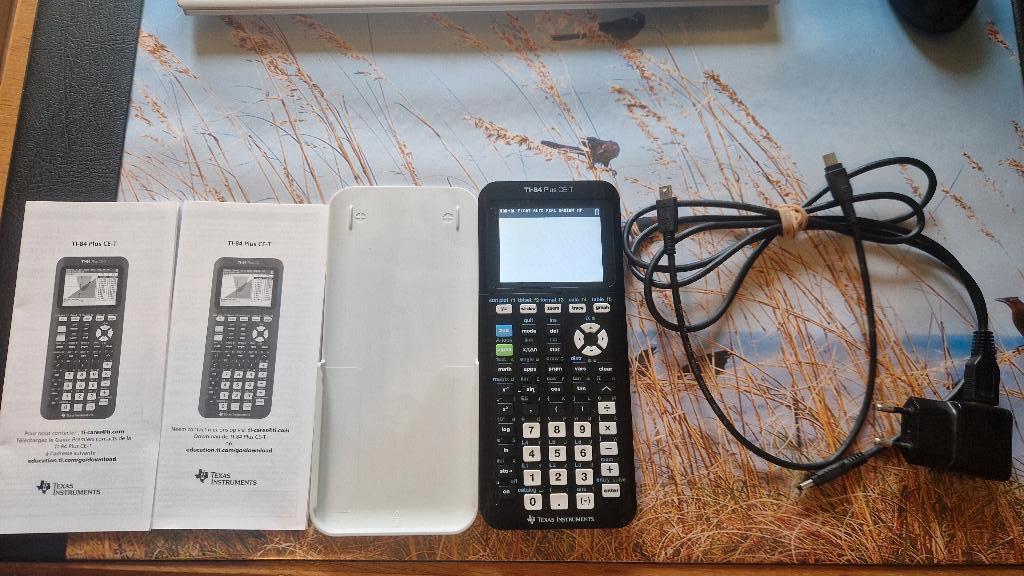 TI-84 Plus CE-T grafisch rekentoestel, Enlèvement, Calculatrices graphique, Comme neuf