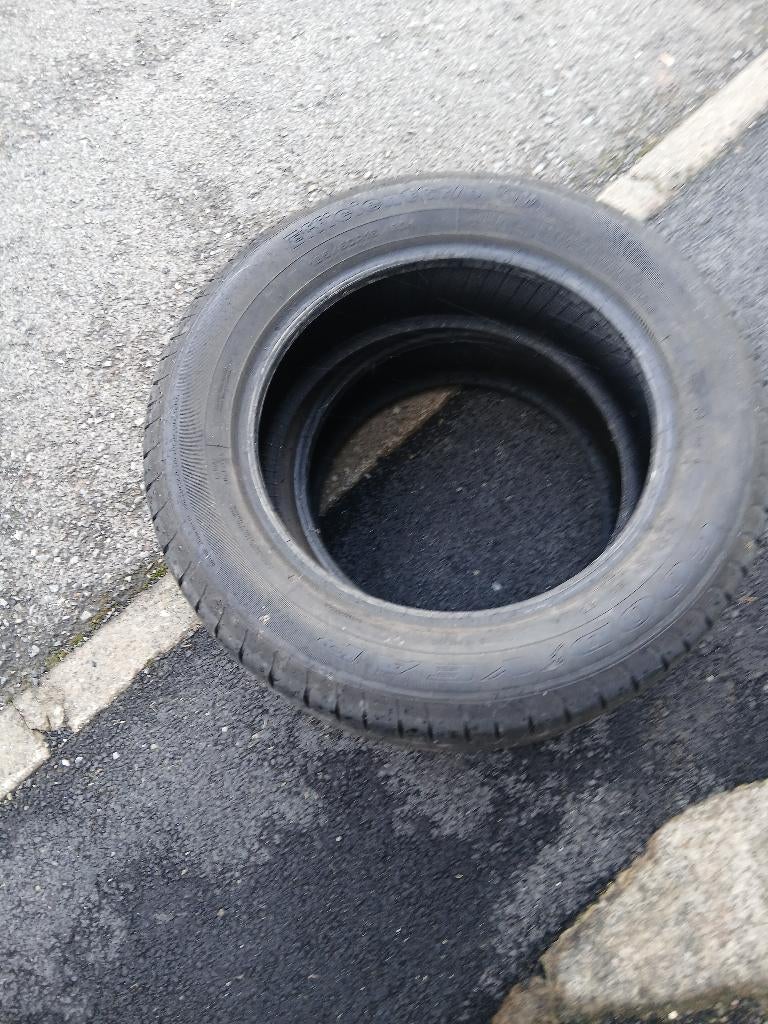2 banden Goodyear efficientgrip 195 60 r16 89h, Auto-onderdelen, Banden en Velgen, Ophalen, Band(en)