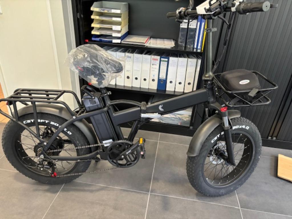 Electrische FATbike, Fietsen en Brommers, Elektrische fietsen, 47 tot 51 cm, Ophalen, Nieuw, 50 km per accu of meer