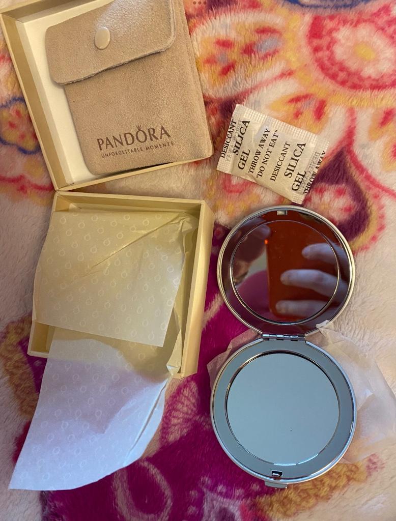 Pandora compact mirror, Bijoux, Sacs & Beauté, Bracelets à breloques, Enlèvement ou Envoi, Neuf, Autres matériaux, Pandora