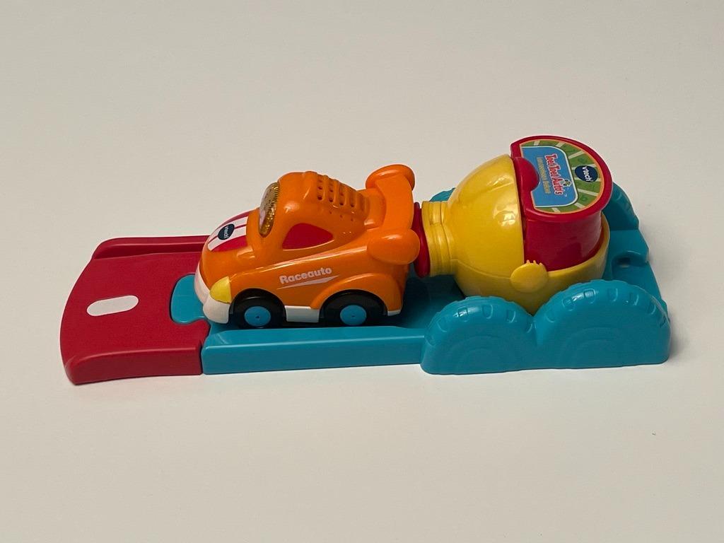 VTech Toet Toet lanceerbaan met auto, Ophalen, Zo goed als nieuw, 2 tot 4 jaar