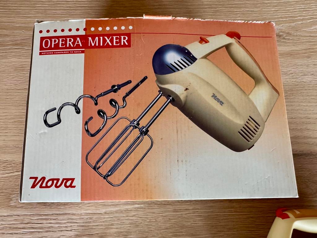 Mixeur batteur nova avec fouets et batteurs en chrome, Ophalen of Verzenden, Zo goed als nieuw